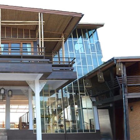 River Bank Resort Mae Sariang Exterior photo