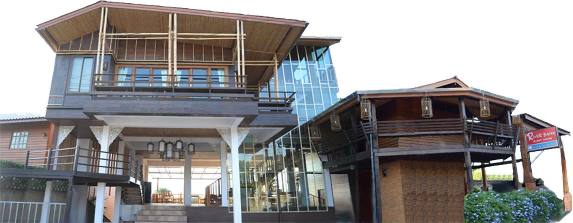 River Bank Resort Mae Sariang Exterior photo